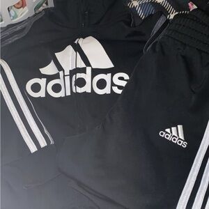 Little boys 24months outfit no stains